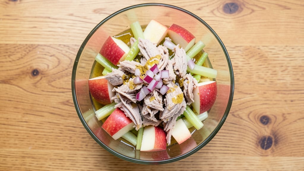 Tuna Apple Celery Salad Recipe: Crisp Celery and Juicy Apple Bites in 10 Minutes